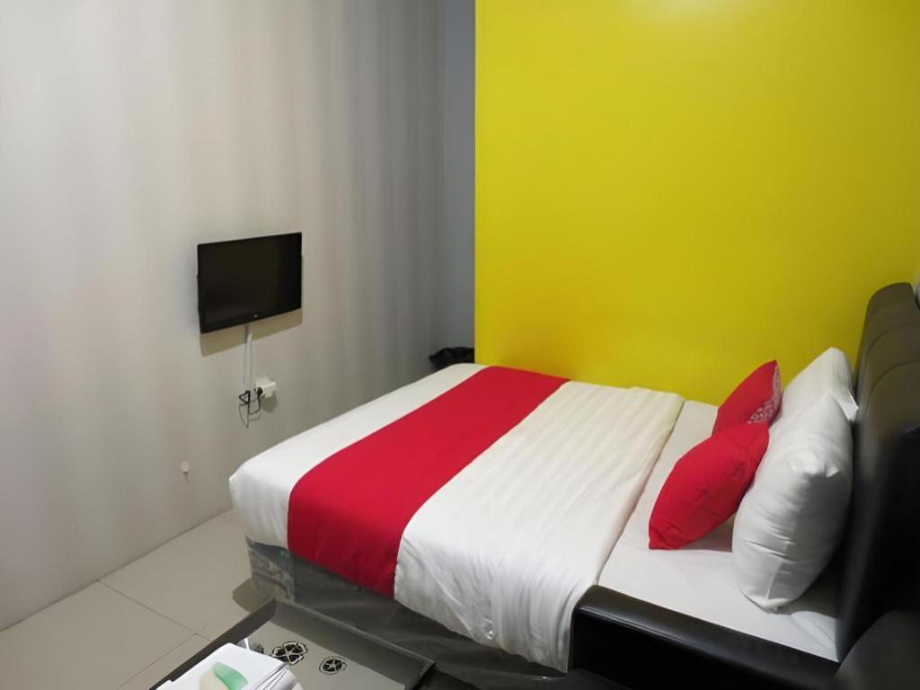 The Grand Palace Resident Jakarta Exterior photo